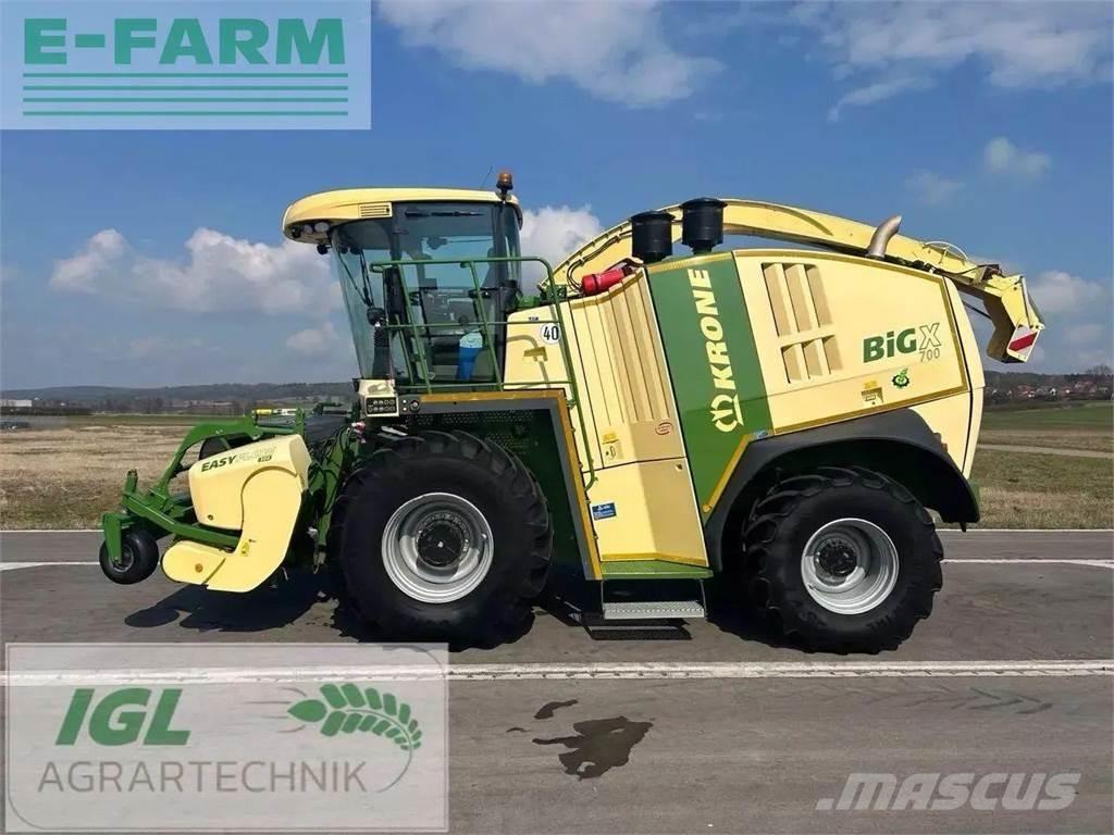 Krone big x 700 i Кормозбиральні комбайни