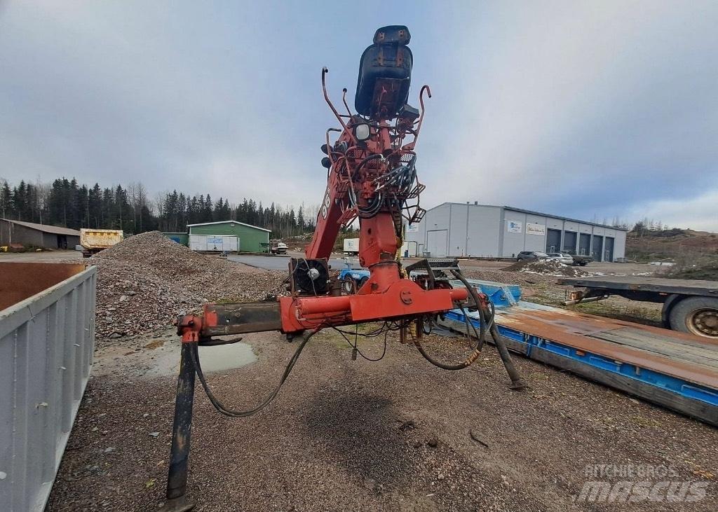 Loglift 96 S Лісозаготівельні крани