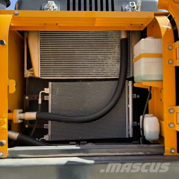 Hyundai R220LC-9S Гусеничні екскаватори