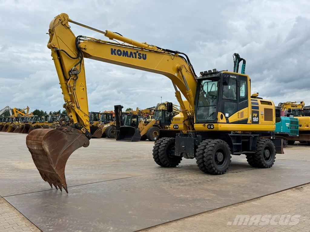 Komatsu PW180-11 Колісні екскаватори