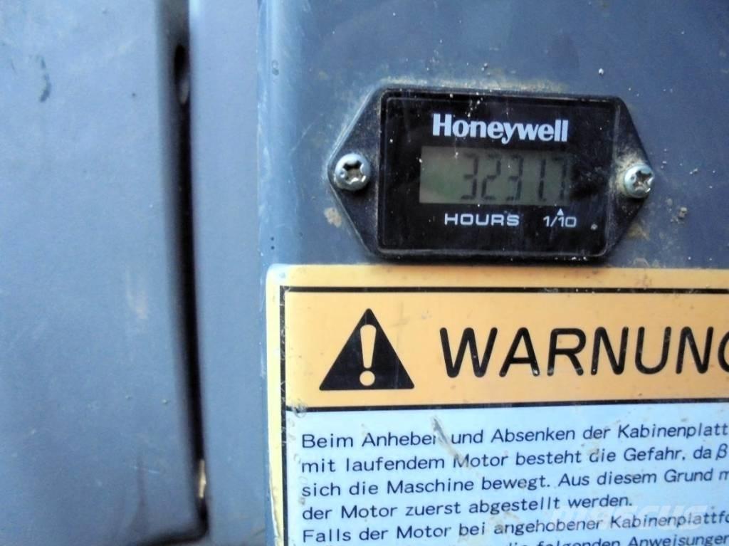 Takeuchi TB 235 Міні-екскаватори < 7т