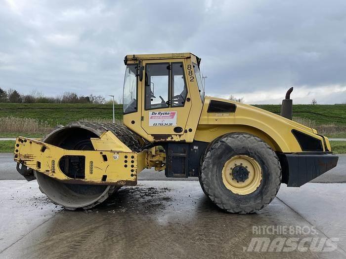 Bomag BW213DH-4 Грунтові котки