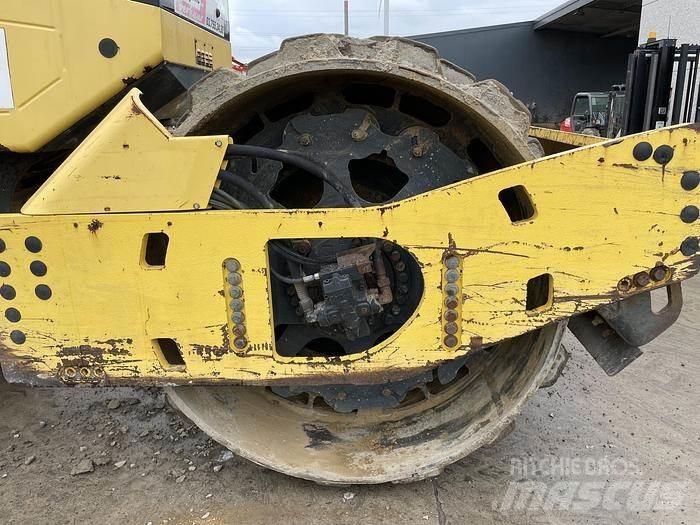 Bomag BW213DH-4 Грунтові котки