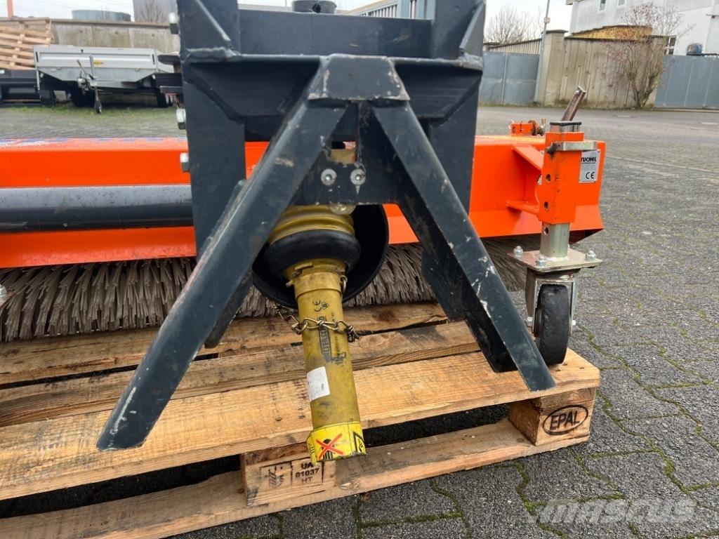 Tuchel Simplex 1,35m Підмітальні машини