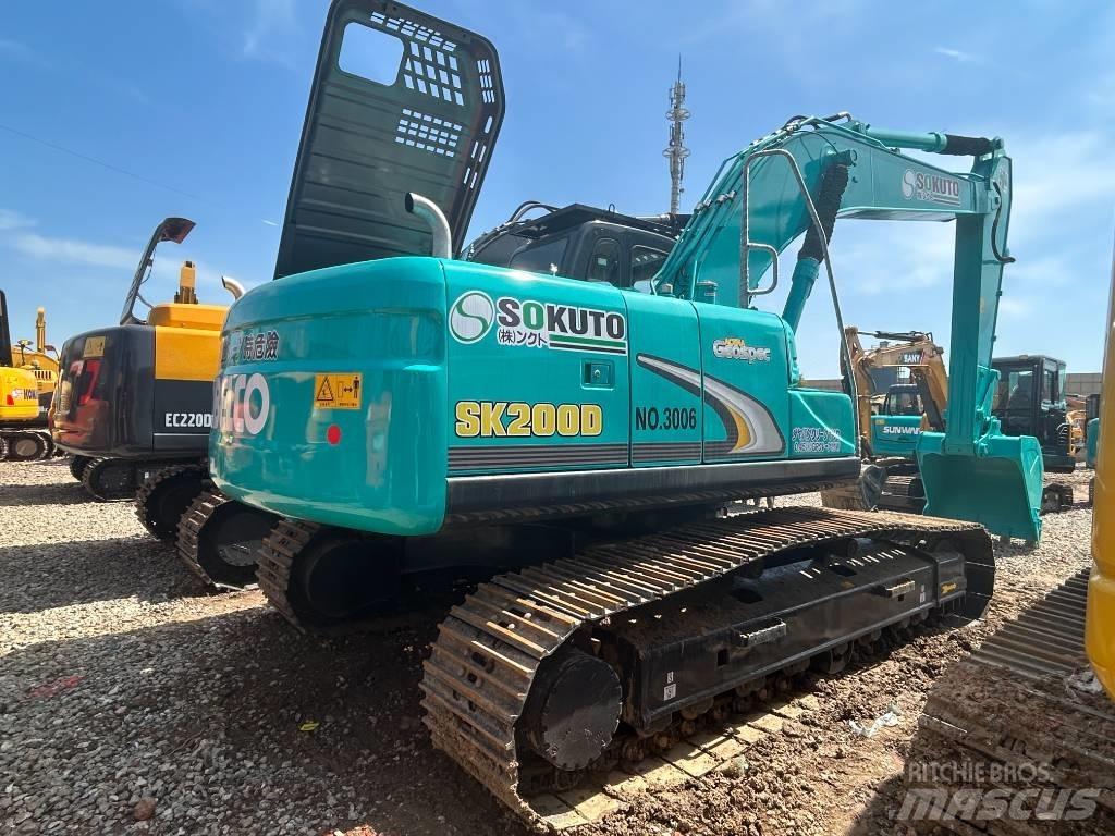 Kobelco SK 200D Середні екскаватори 7т. - 12т.