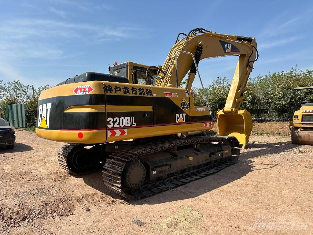 CAT 320 B L Гусеничні екскаватори