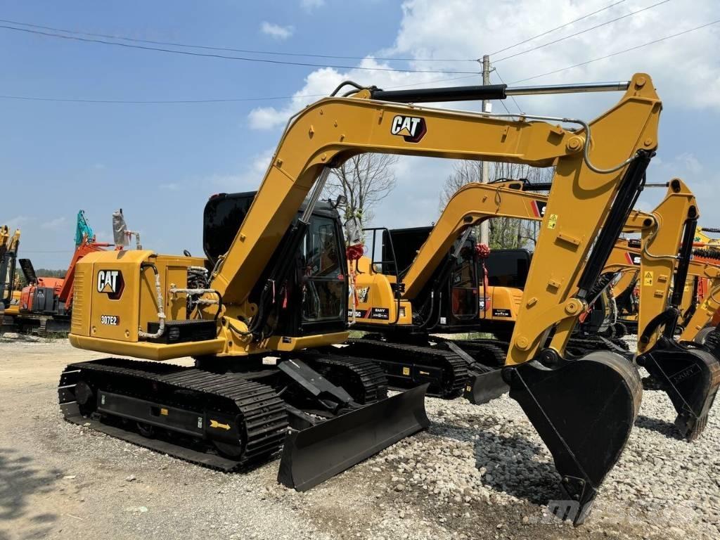 CAT 307 E2 Середні екскаватори 7т. - 12т.