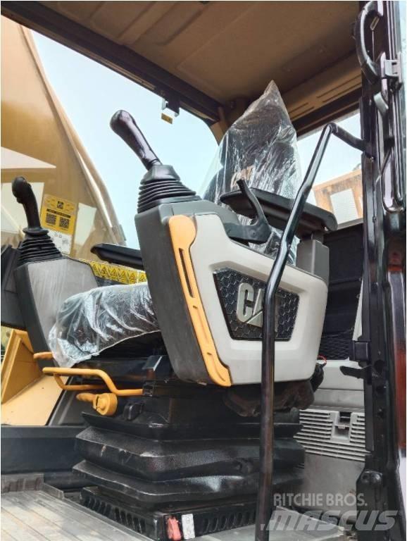 CAT 330 GC Гусеничні екскаватори