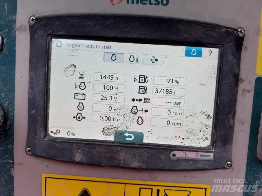 Metso LT300HP Мобільні дробарки