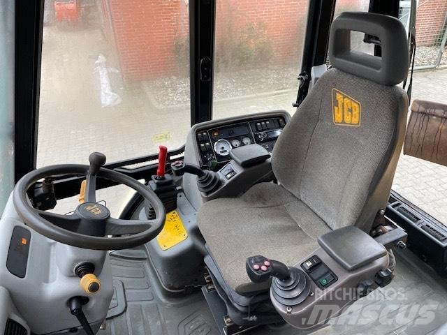 JCB 4CX Екскаватори-навантажувачі