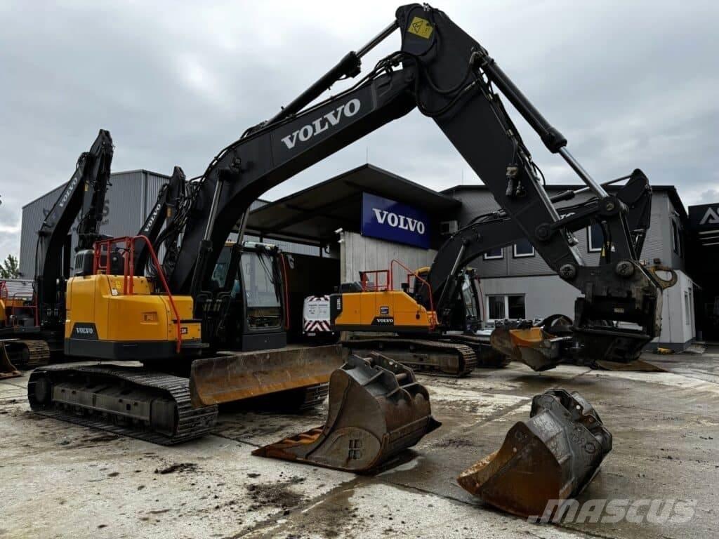 Volvo ECR235EL Гусеничні екскаватори
