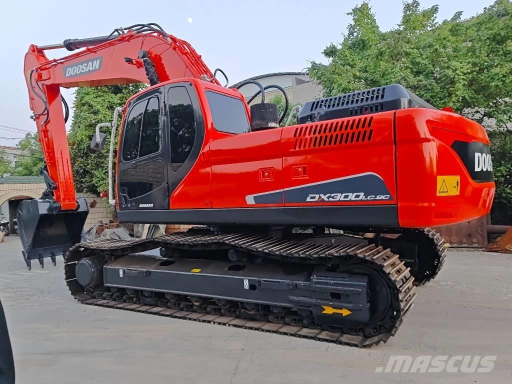 Doosan DX 300 LC-9C Гусеничні екскаватори