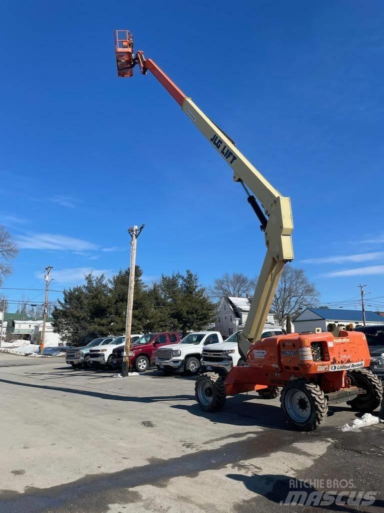 JLG M-600-JP Колінчаті підйомники