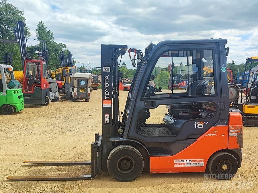 Toyota 02-8FGF18 Газові навантажувачі