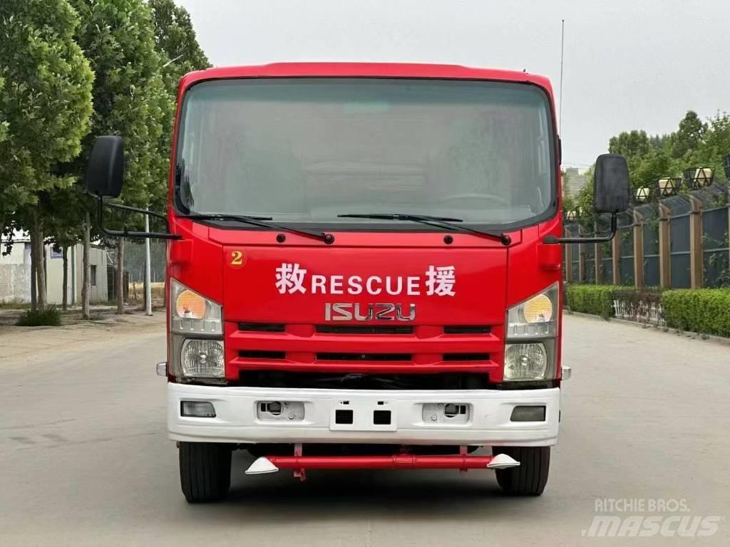 Isuzu ELF Комунальні автомобілі / автомобілі загального призначення