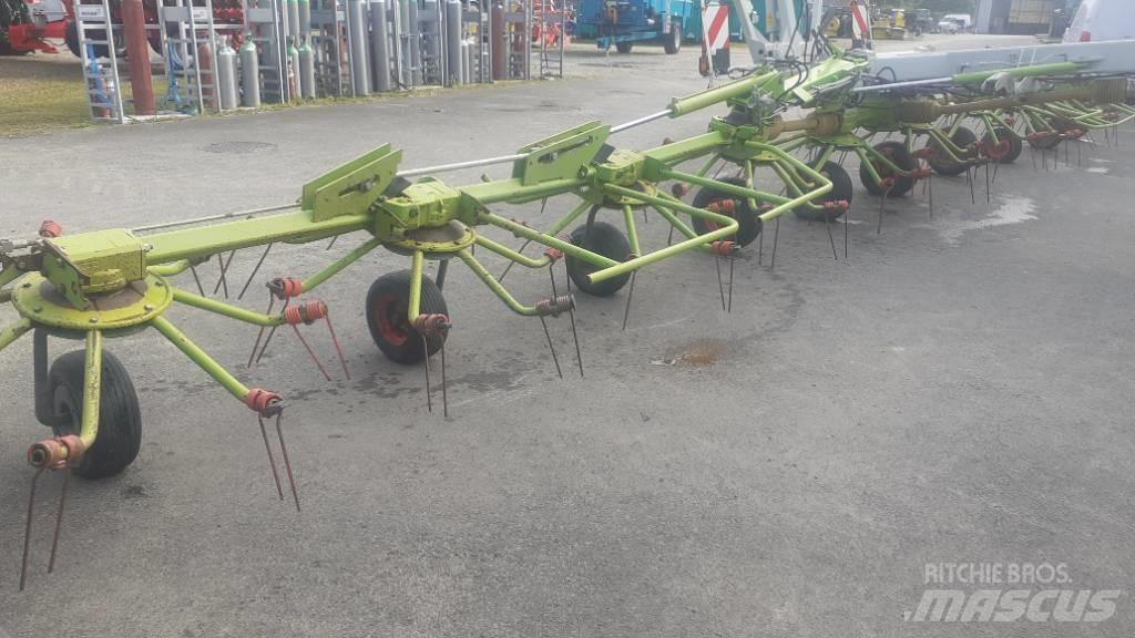 CLAAS VOLTO 1300 T Граблі і сінозворушувачі