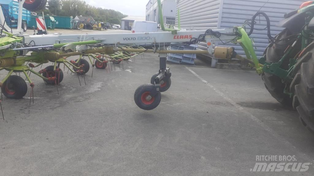 CLAAS VOLTO 1300 T Граблі і сінозворушувачі