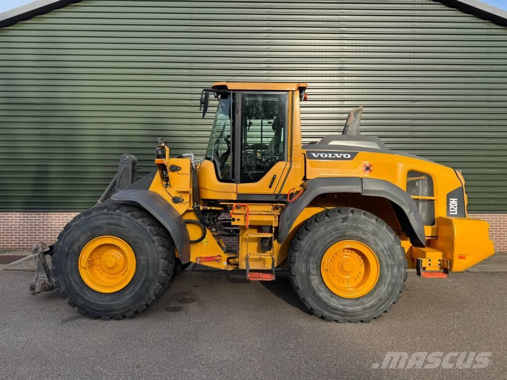 Volvo L 120 H Фронтальні навантажувачі