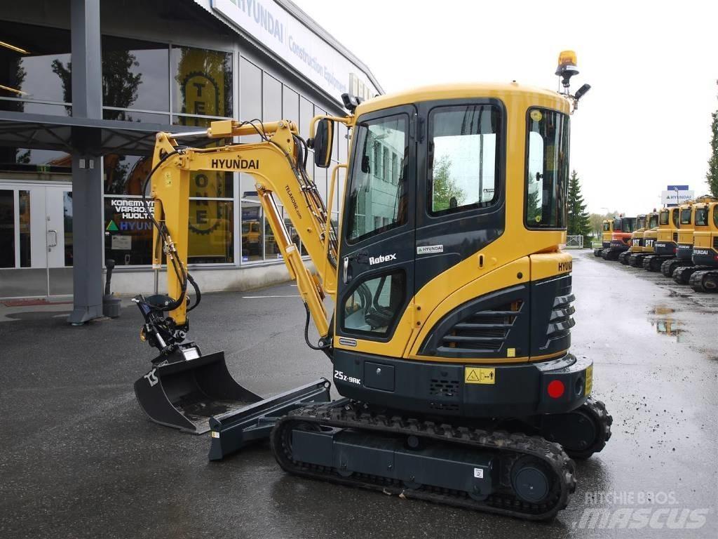 Hyundai R25Z-9AK Міні-екскаватори < 7т