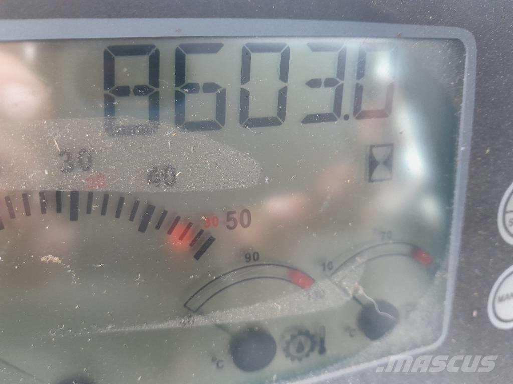 JCB 412 Телескопічний навантажувач