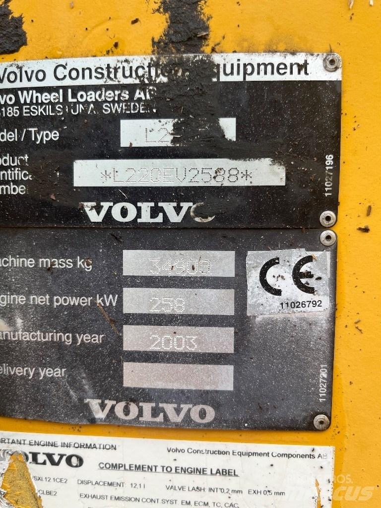 Volvo L 220 E Фронтальні навантажувачі