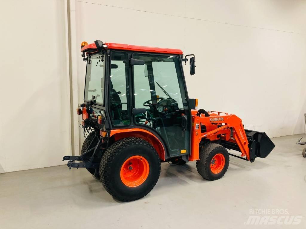 Kubota B2530 Трактори