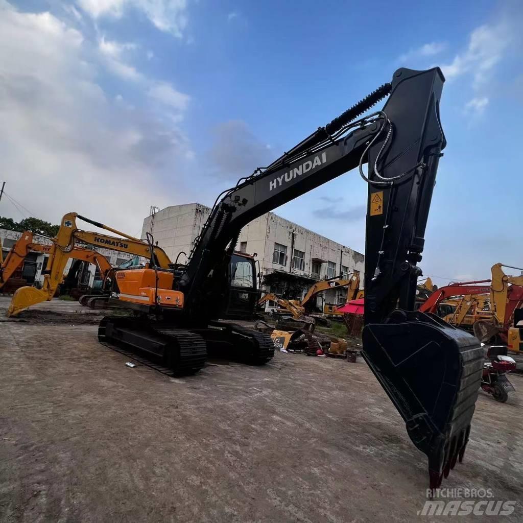 Hyundai R220-9S Гусеничні екскаватори