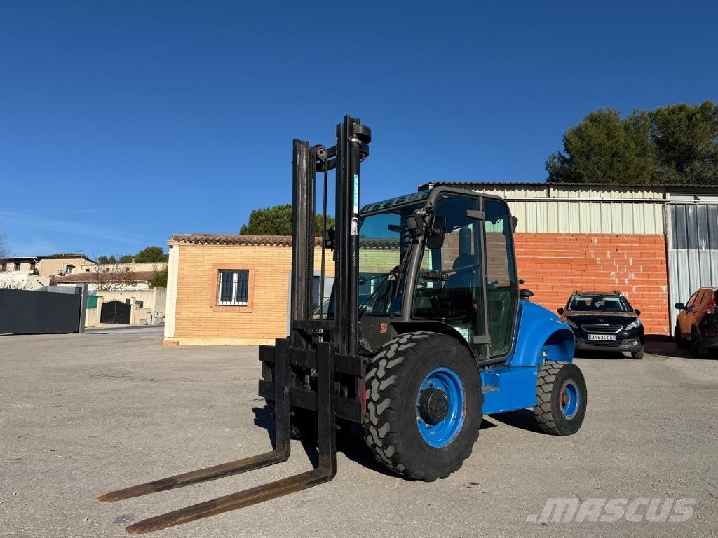 Ausa C 250 H Навантажувачі підвищеної прохідності