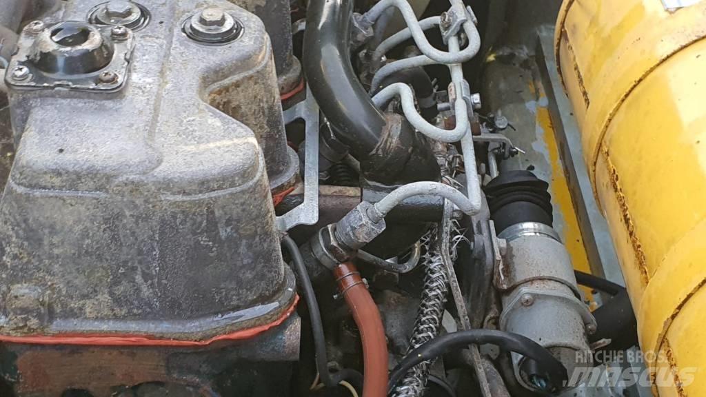 Sakai TS 160 Пневматичні катки