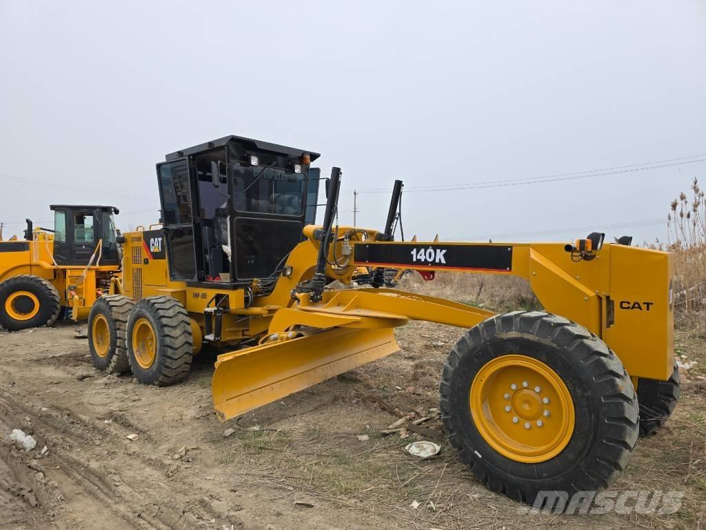 CAT 140K Грейдери