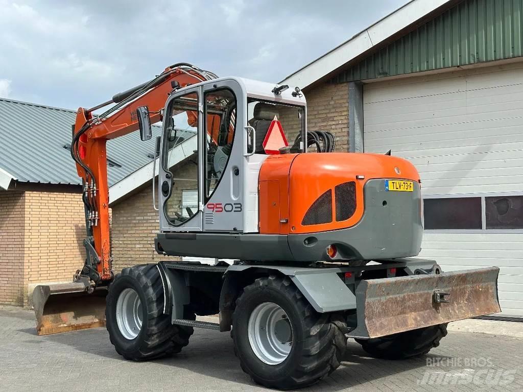 Neuson 9503 Середні екскаватори 7т. - 12т.