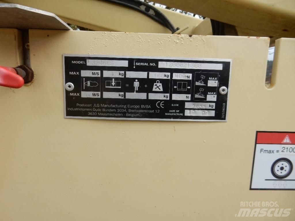 JLG 3246 ES Підйомники-ножиці