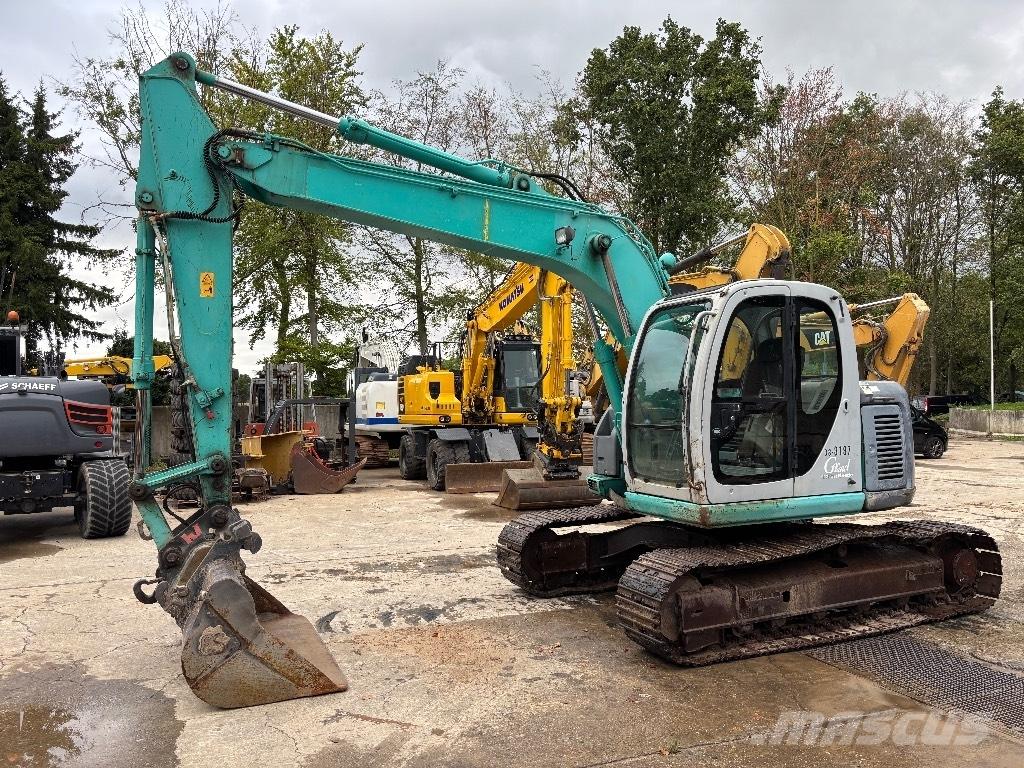 Kobelco SK 135 Гусеничні екскаватори