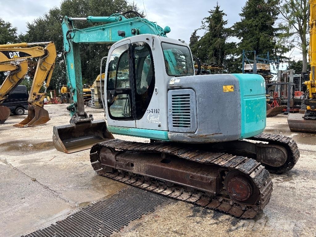 Kobelco SK 135 Гусеничні екскаватори
