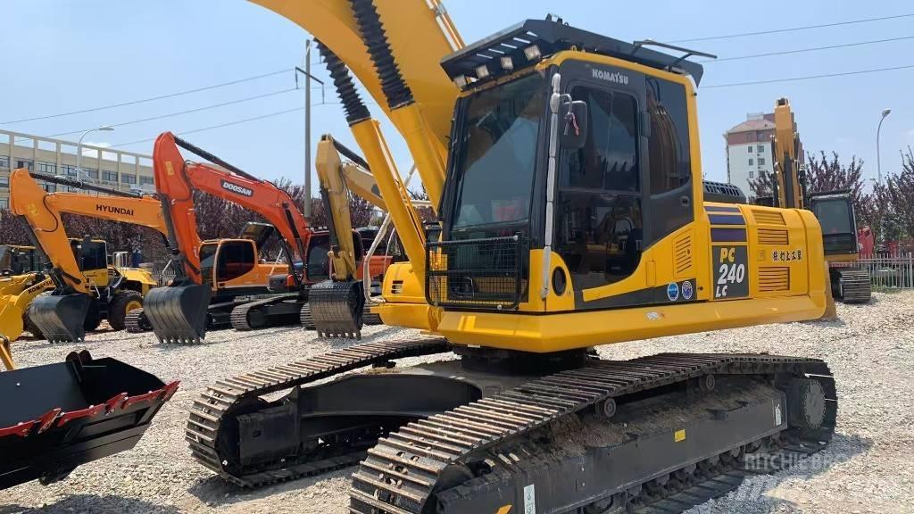 Komatsu PC 240 LC Гусеничні екскаватори