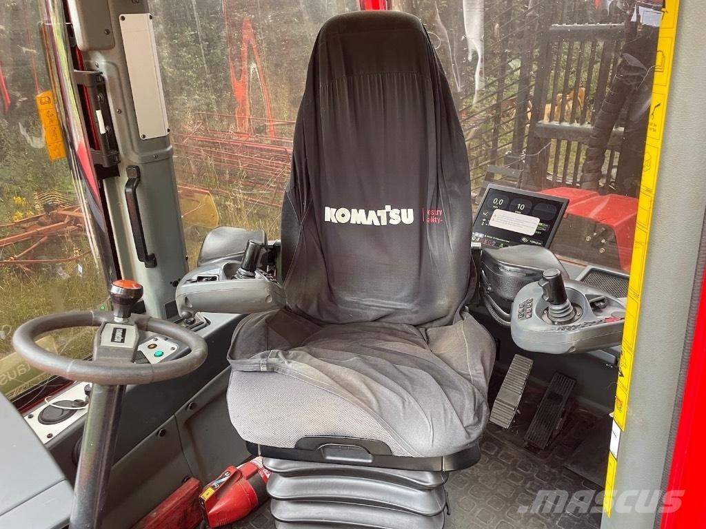 Komatsu 855 Форвардери