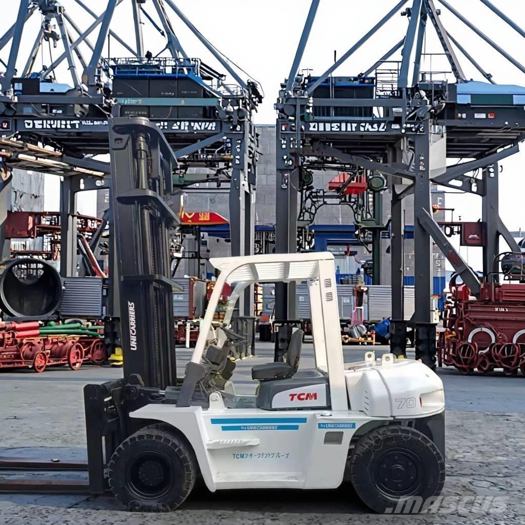 TCM FD 70 Z8 Фургони