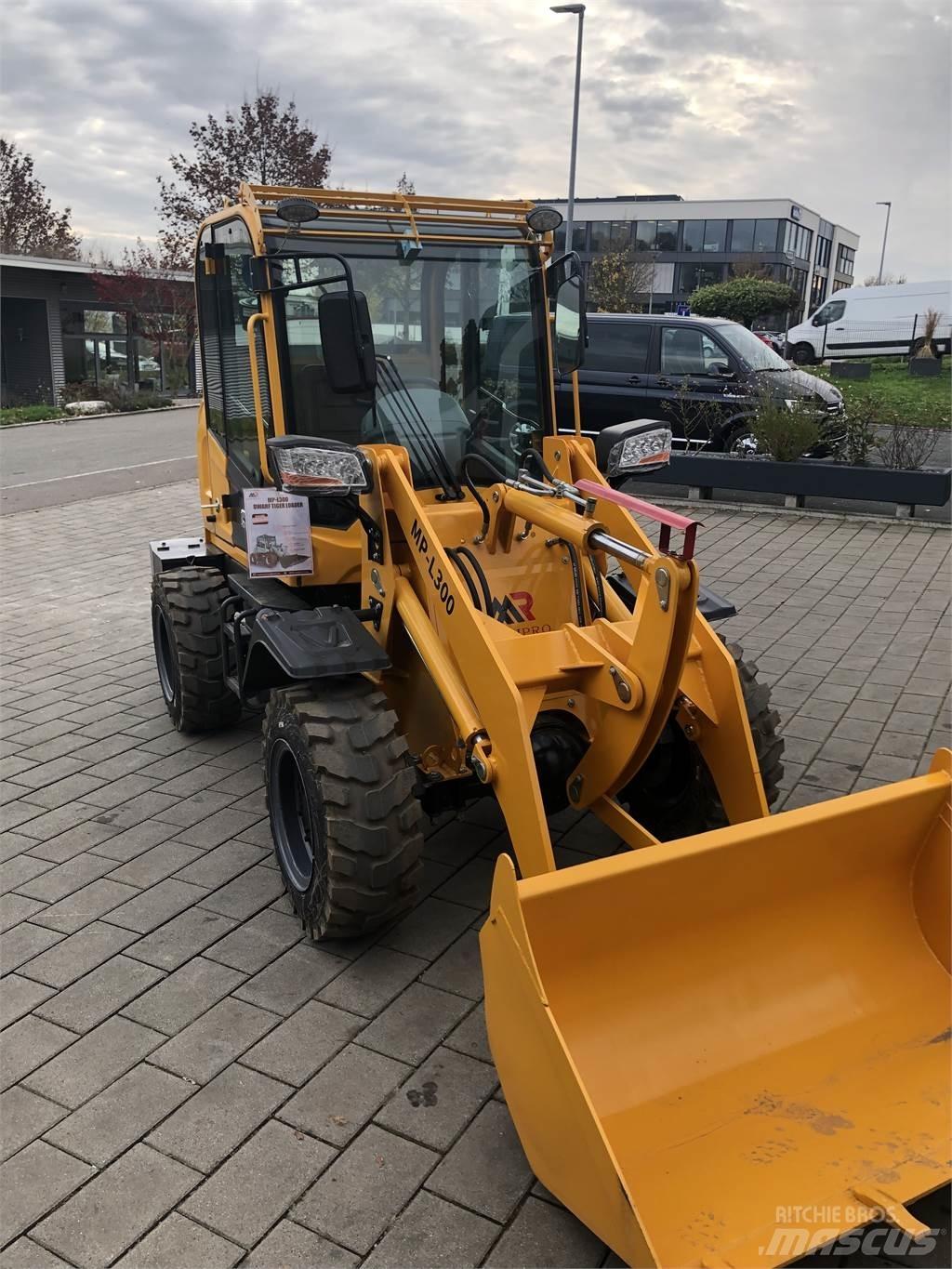  MP-l300 ( Machpro ) Фронтальні навантажувачі