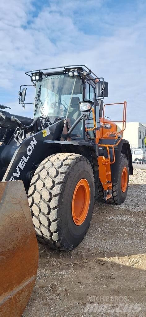 Doosan DL 320-7 Фронтальні навантажувачі
