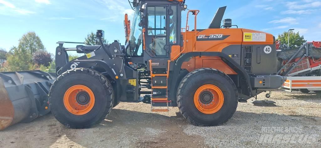 Doosan DL 320-7 Фронтальні навантажувачі