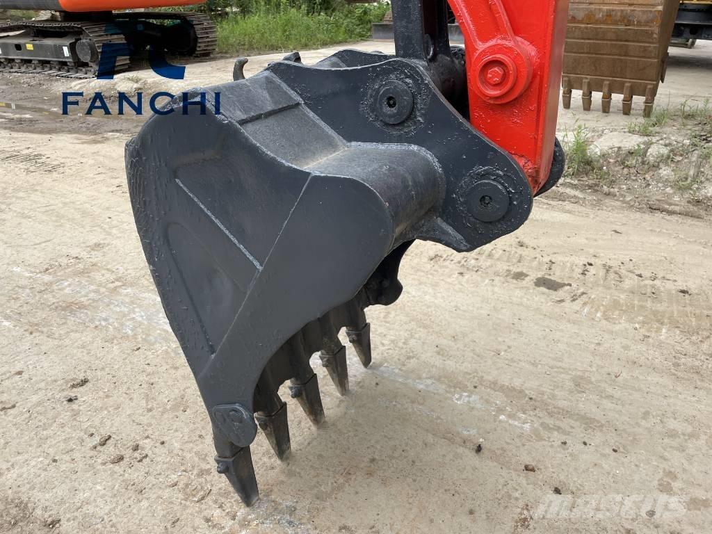 Kubota KX 165 Гусеничні екскаватори