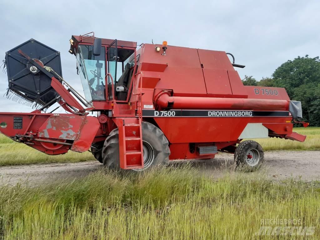 Dronningborg D7500 Зернозбиральні комбайни