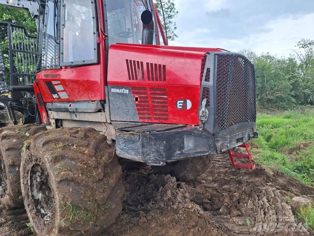 Komatsu 845 Форвардери