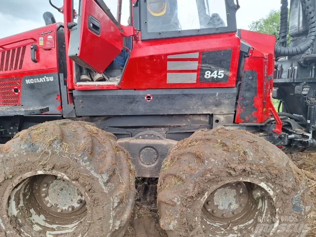 Komatsu 845 Форвардери