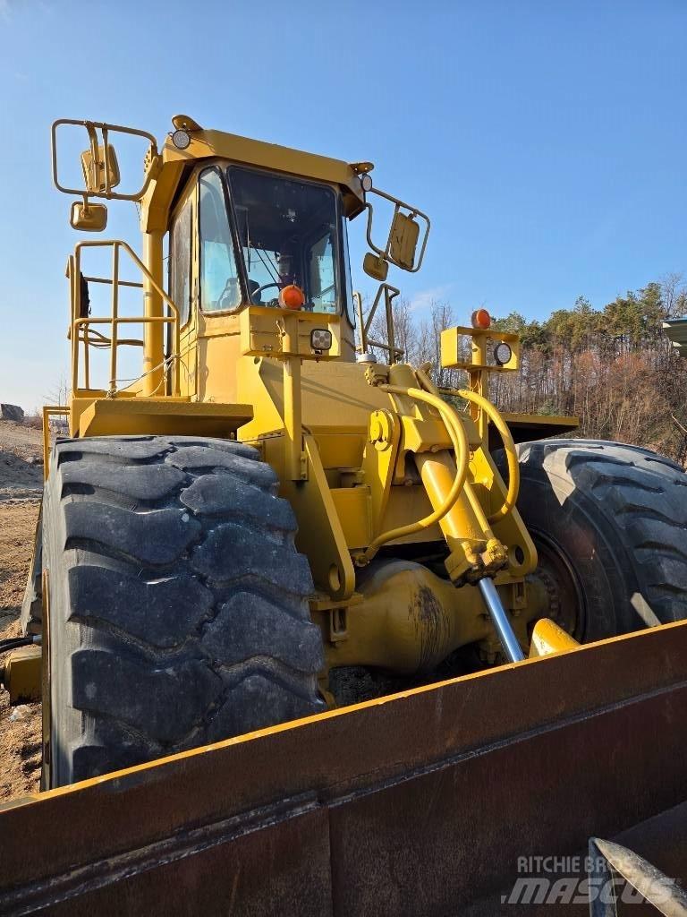 CAT 824c Колісні бульдозери