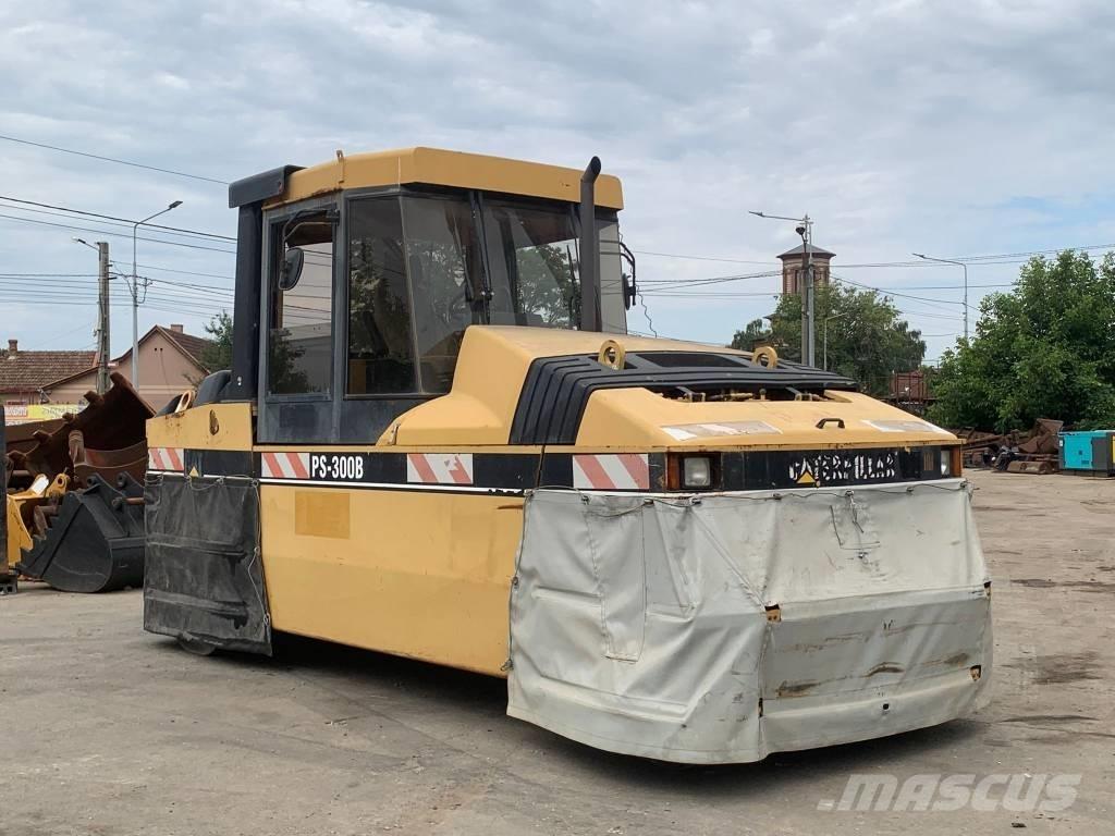 CAT PS 300 B Пневматичні катки