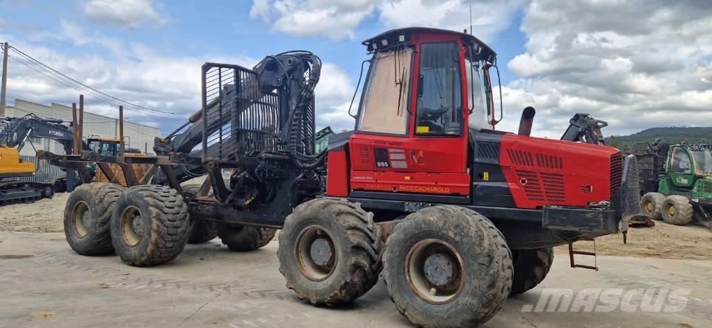 Komatsu 895 Форвардери