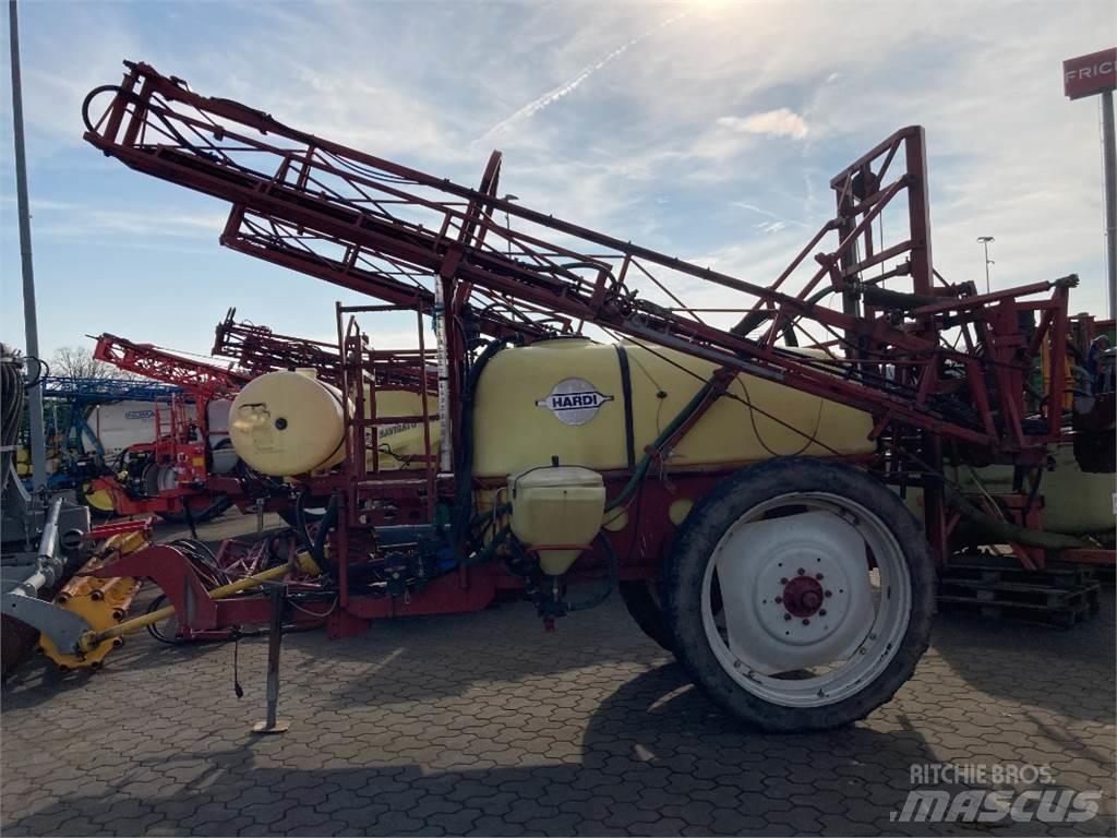 Hardi TZY 2400 Причіпні обприскувачі