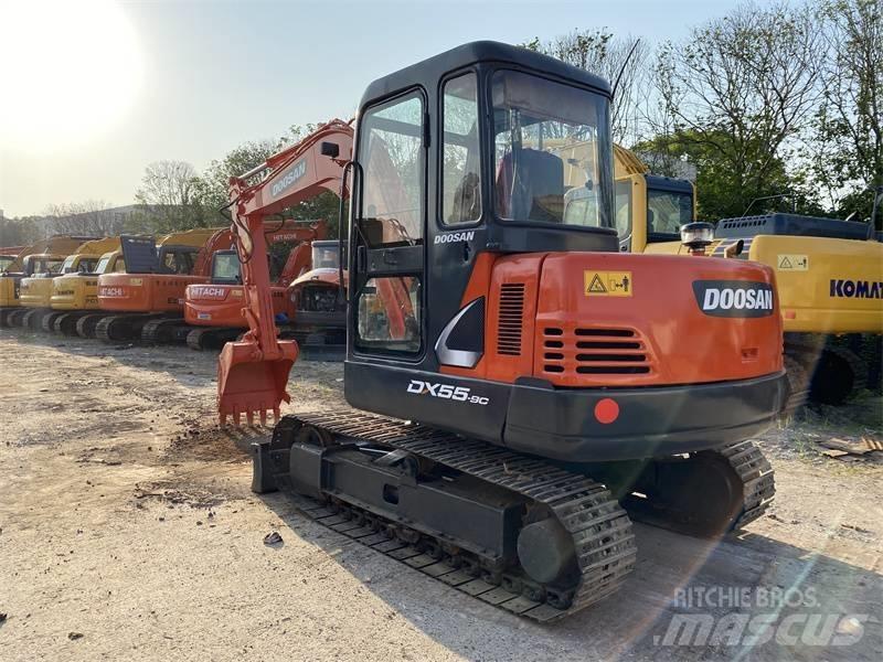 Doosan DX 55 Колісні екскаватори