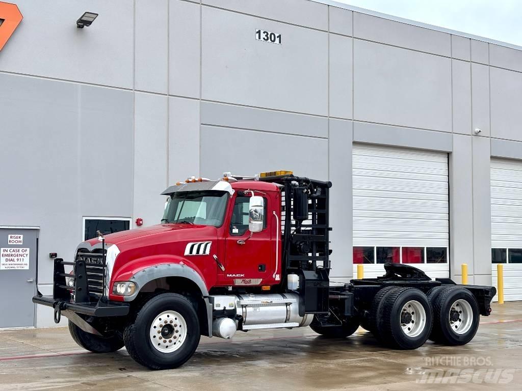 Mack Granite Евакуатори